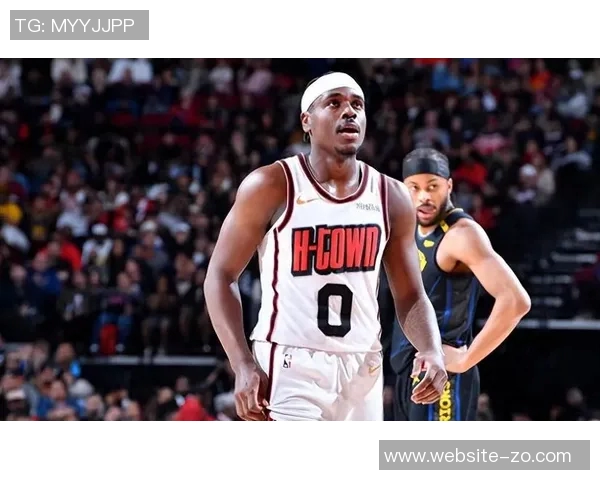 霍勒迪称赞里斯投篮与能量提升进攻空间关键时刻鼓舞全队士气