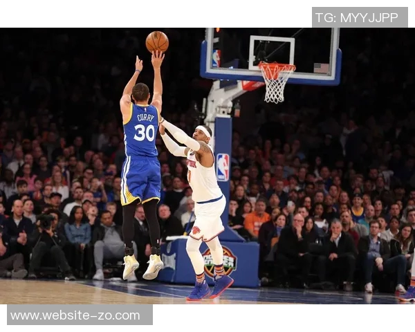 沃特森表现平平三分命中率仅三成贡献13分3板3助3帽却有三失误三犯规